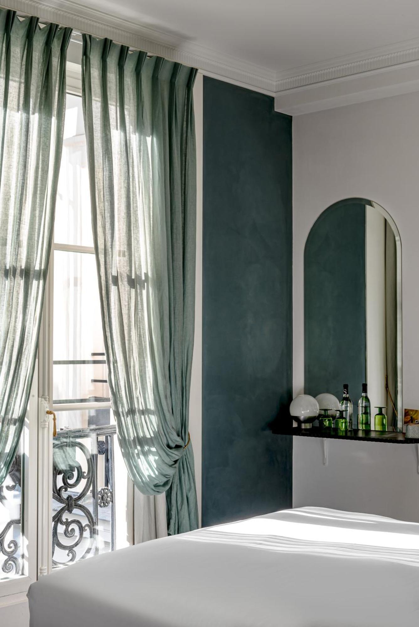 Hotel Des Grands Boulevards Paris